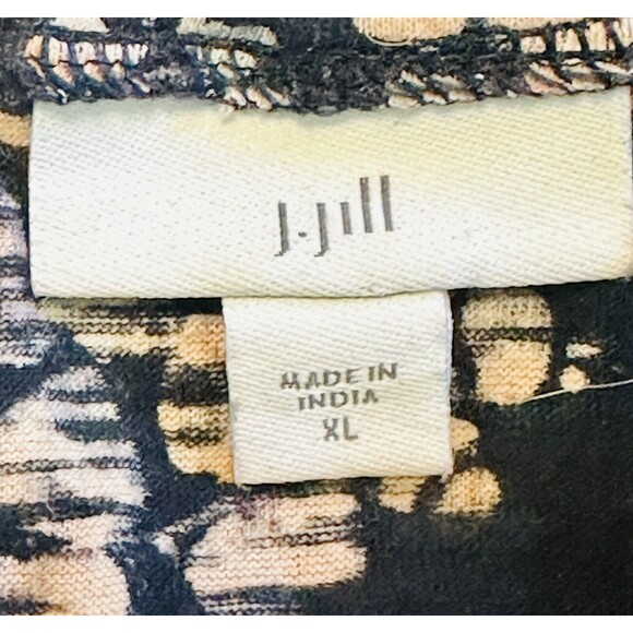 J. Jill Women's Size XL Black Floral Short Sleeve Blouse Boho Whimsigoth Office - Picture 9 of 11